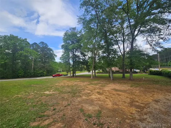 128 Royal Orleans Court, Dothan, AL 36305