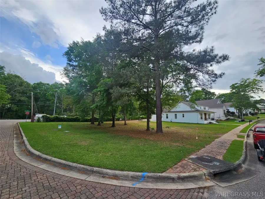 128 Royal Orleans Court, Dothan, AL 36305 - #3