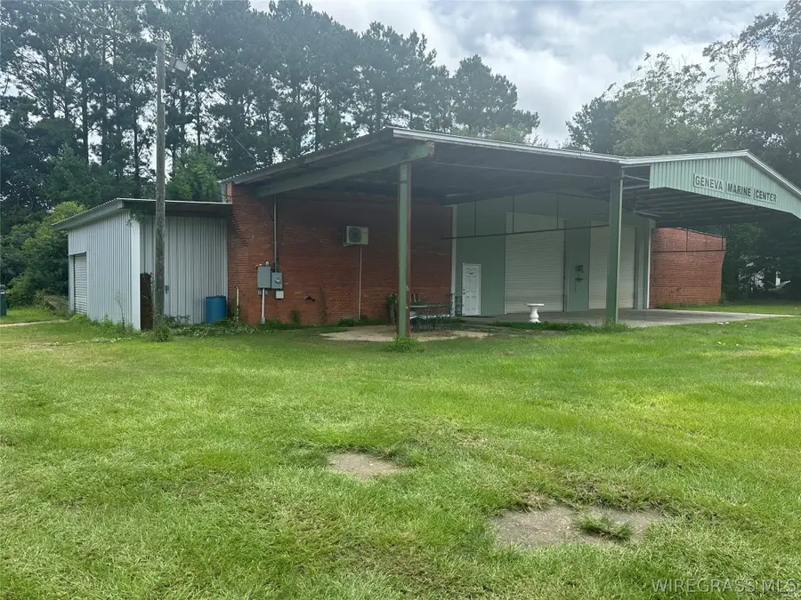 101 E Water Avenue W, Geneva, AL 36340 - #2