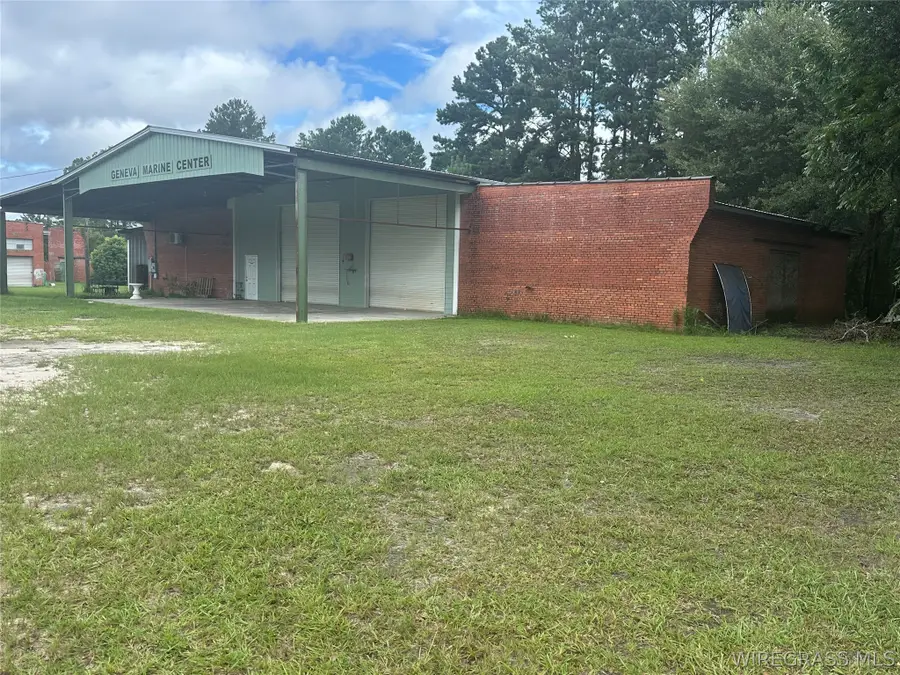 101 E Water Avenue W, Geneva, AL 36340 - #3