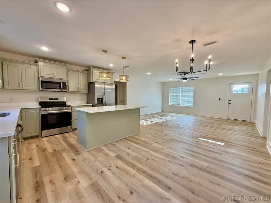 404 S 6th Avenue, Hartford, AL 36344 - #3