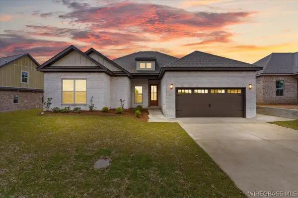 207 Oxford Drive, Enterprise, AL 36330