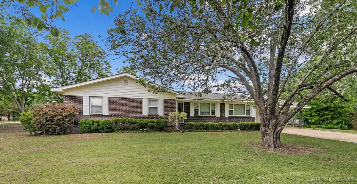 208 Deerfield Drive, Enterprise, AL 36330 - #1