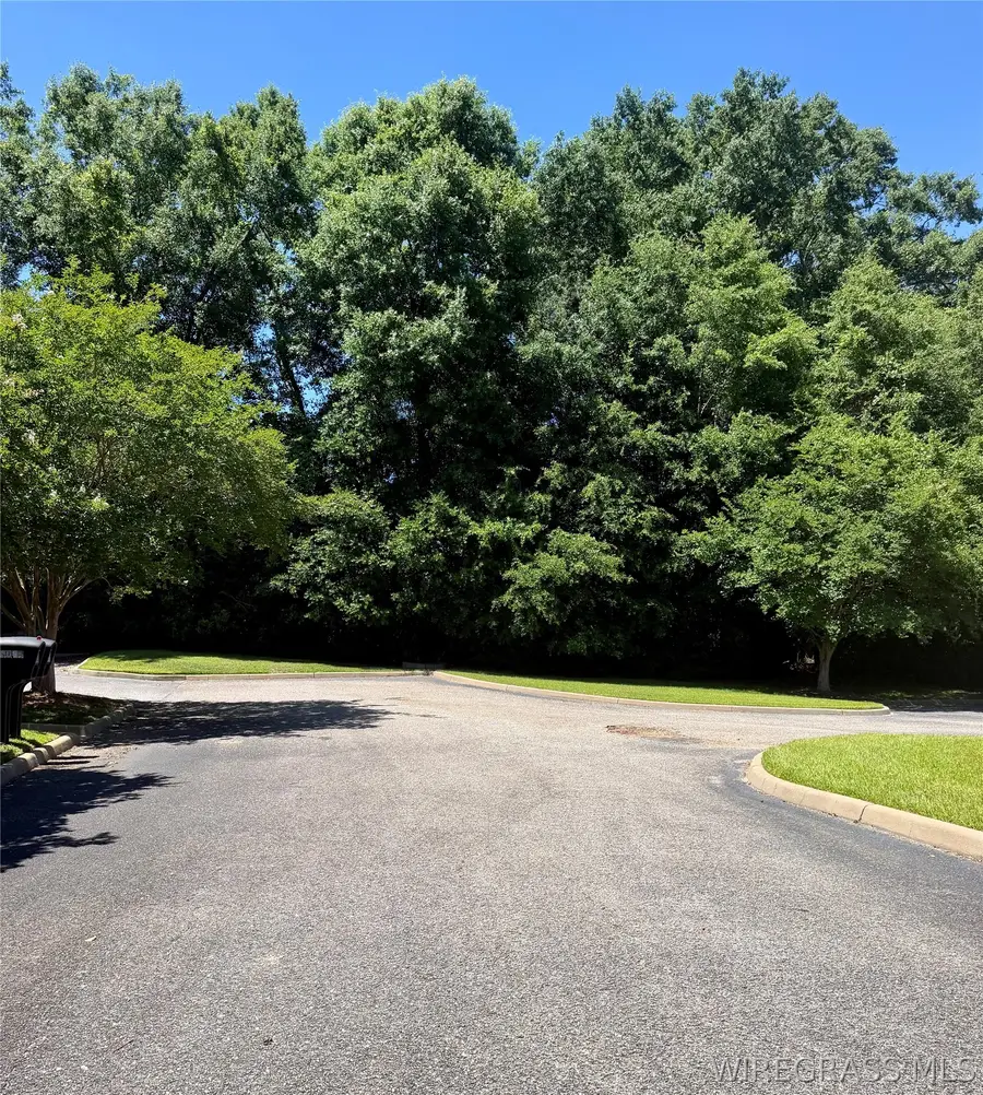 813 E Lee Street, Enterprise, AL 36330 - #2