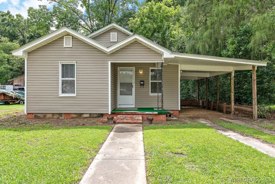 306 N Cherokee Street, Geneva, AL 36340 - #2