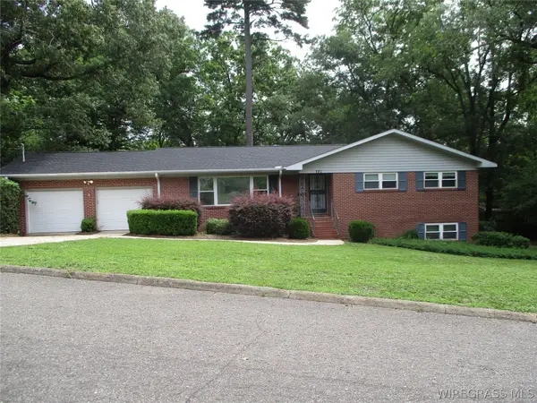 173 Pinecrest Drive, Ozark, AL 36360