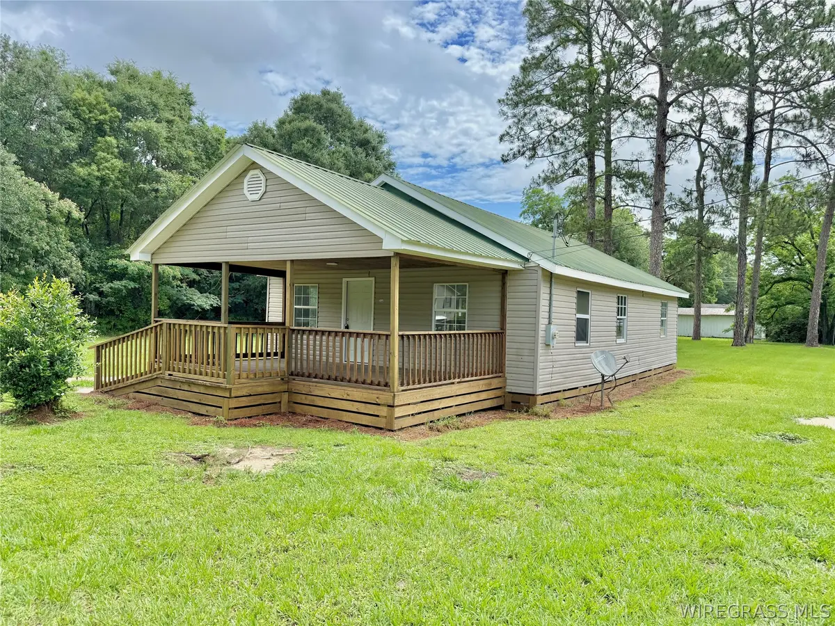 200 N Pleasant Street, Geneva, AL 36340 - #1