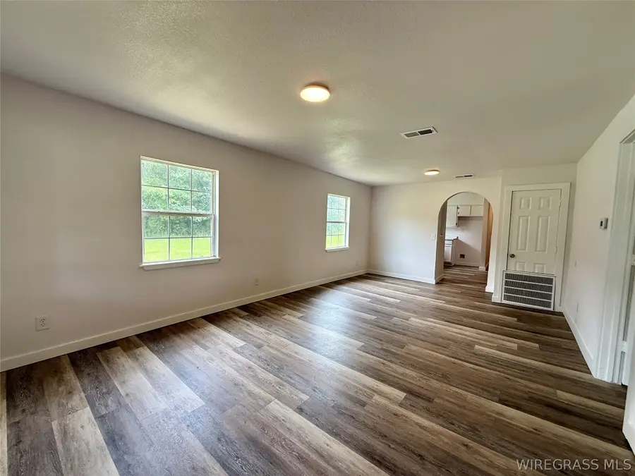 200 N Pleasant Street, Geneva, AL 36340 - #2