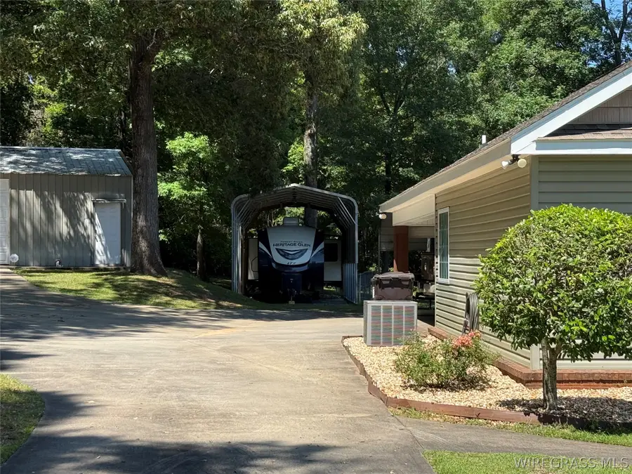 1215 E Mckinnon Street, New Brockton, AL 36351 - #3