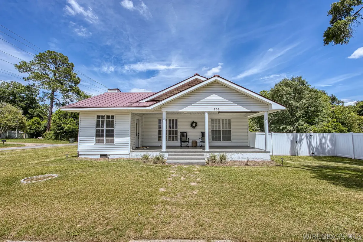 101 S Johnson Street, Samson, AL 36477 - #1
