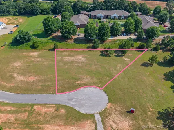 9 Maverick Way, Enterprise, AL 36330