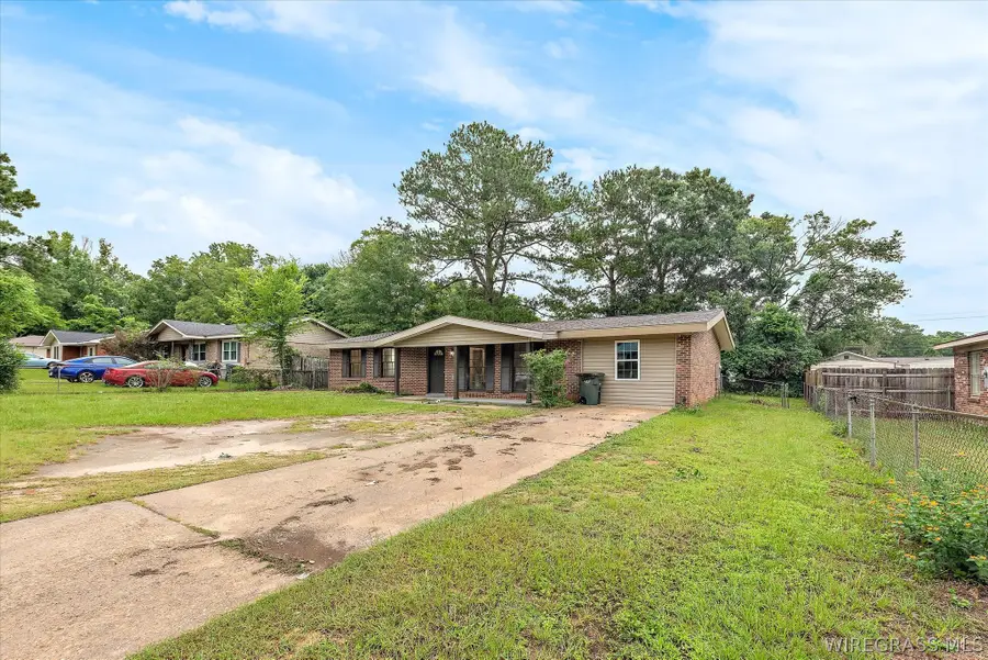 208 Chinook Drive, Enterprise, AL 36330 - #3