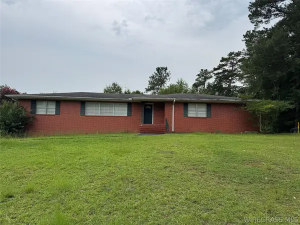 574 Davis Street E, Elba, AL 36323