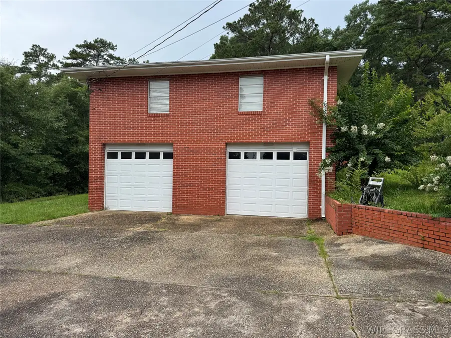 574 Davis Street E, Elba, AL 36323 - #3