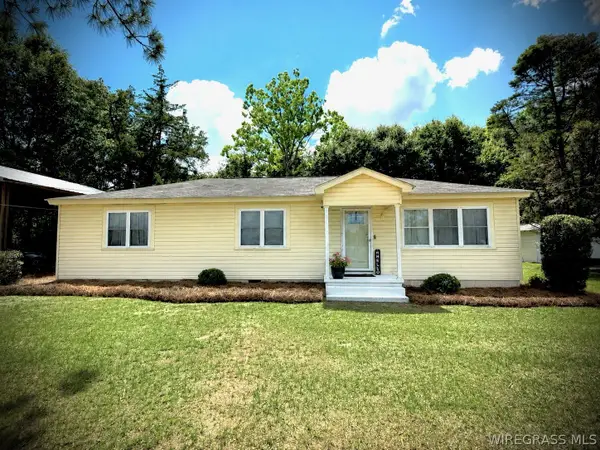 211 N King Street, Samson, AL 36477