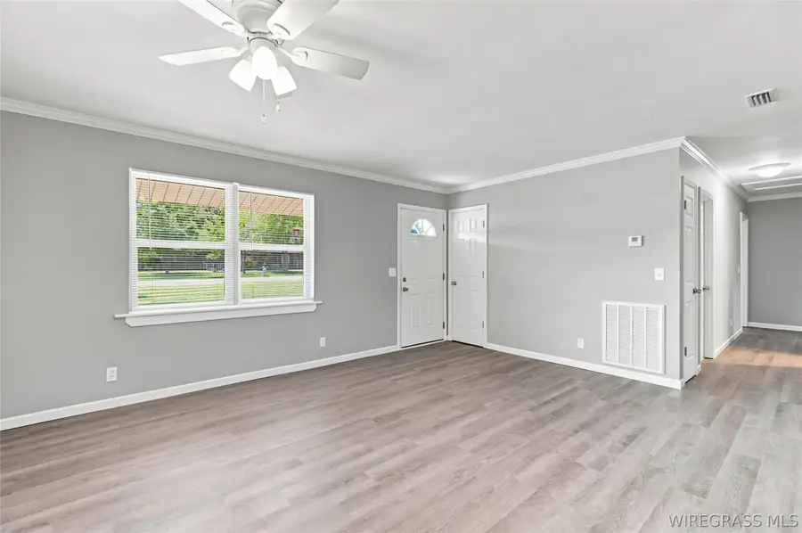 221 Thornwood Drive, Ozark, AL 36360 - #3