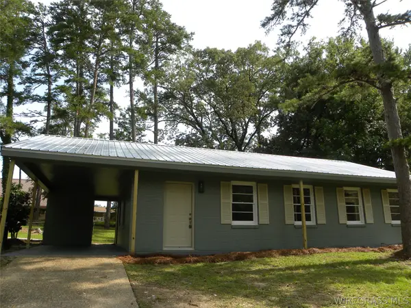 135 Dixie Drive, Ozark, AL 36360