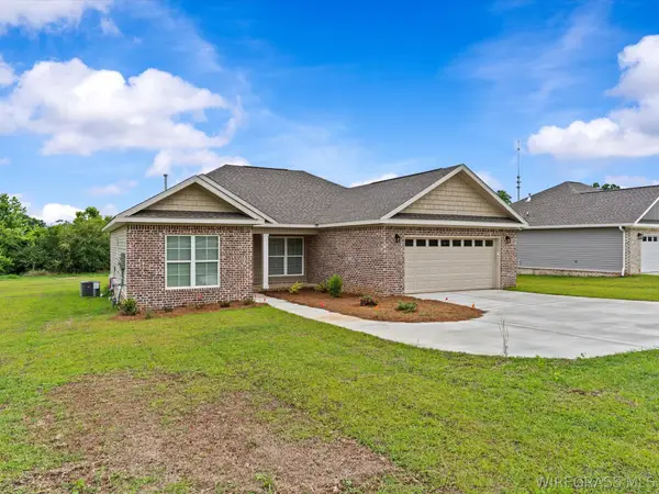 548 N John Street, New Brockton, AL 36351