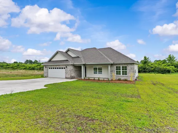 562 N John Street, New Brockton, AL 36351