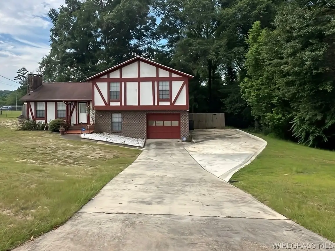 827 Willow Oaks Drive, Ozark, AL 36360 - #1