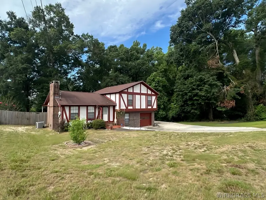 827 Willow Oaks Drive, Ozark, AL 36360 - #2