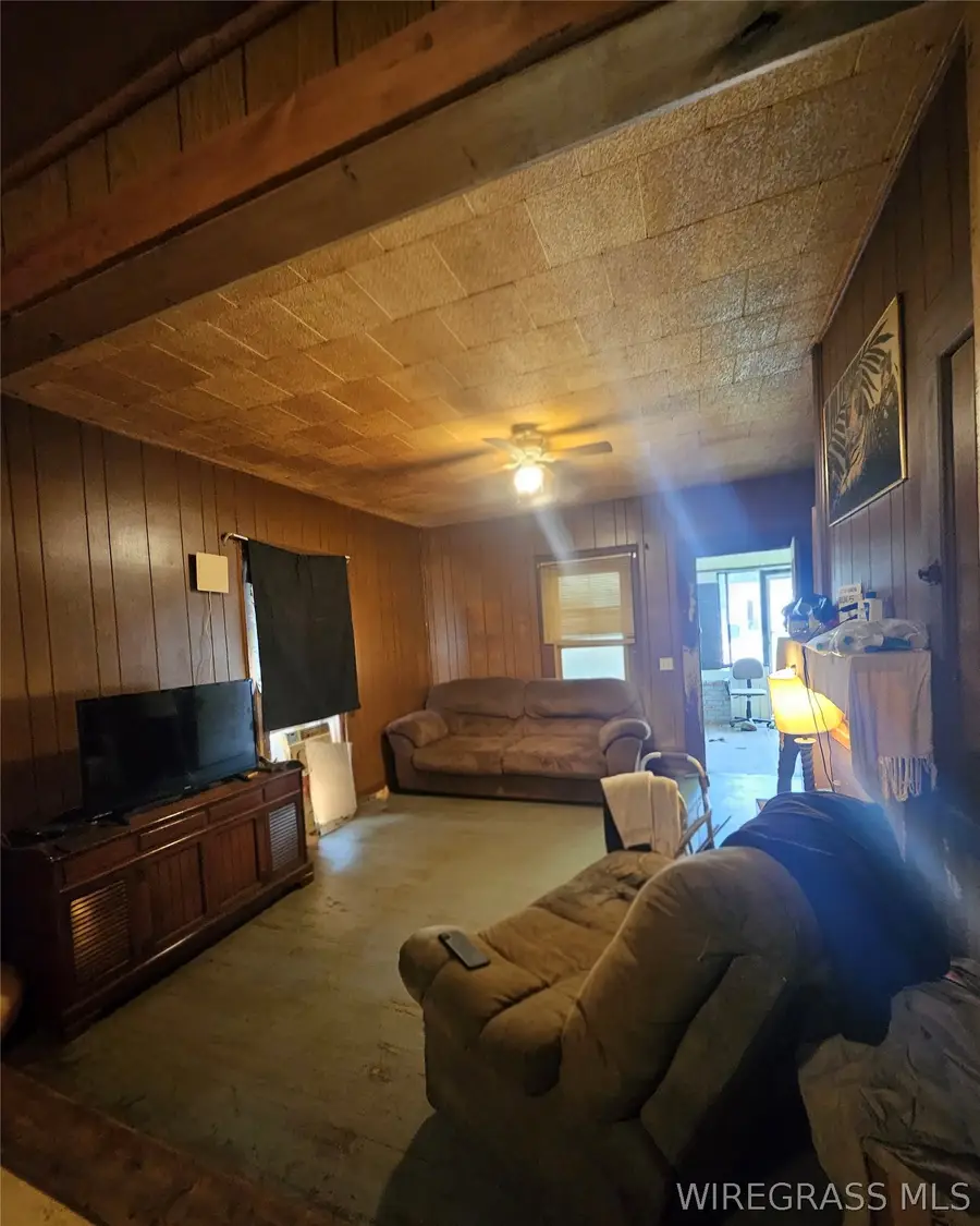 129 E Fleming Avenue, Geneva, AL 36340 - #3