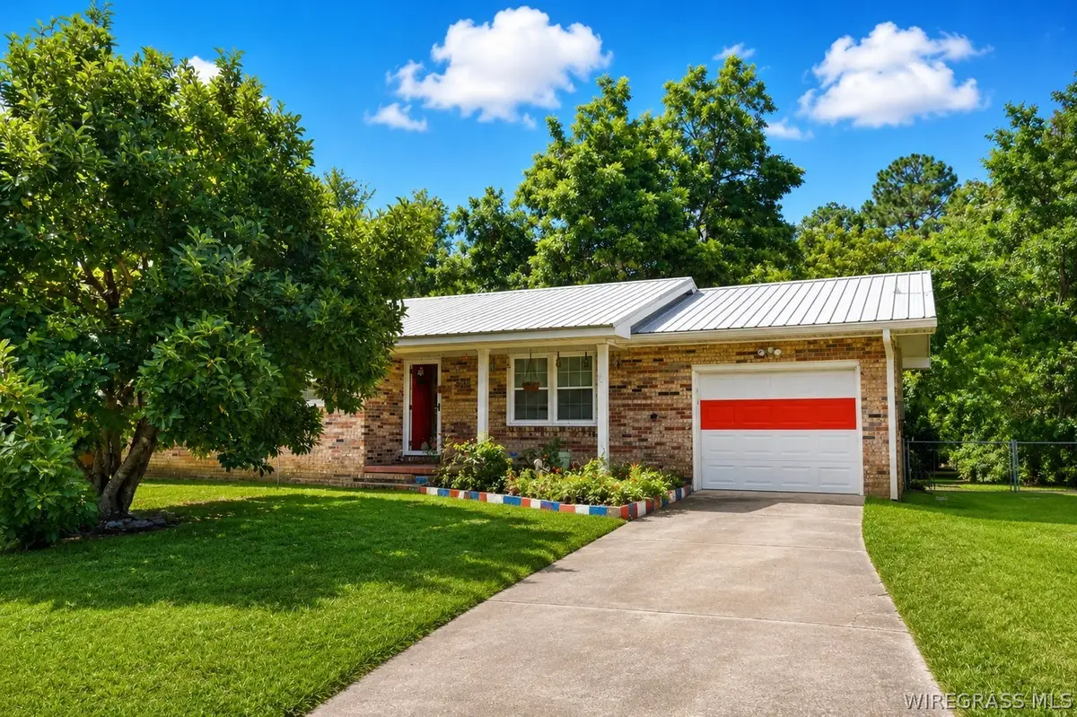 307 Lakeview Drive, Dothan, AL 36301 - #1