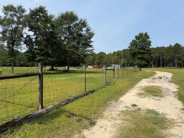 40 Magnolia Drive, Daleville, AL 36322