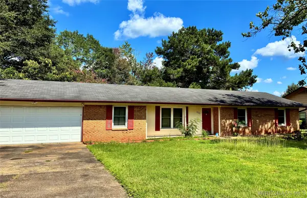 300 Richland Avenue, Enterprise, AL 36330