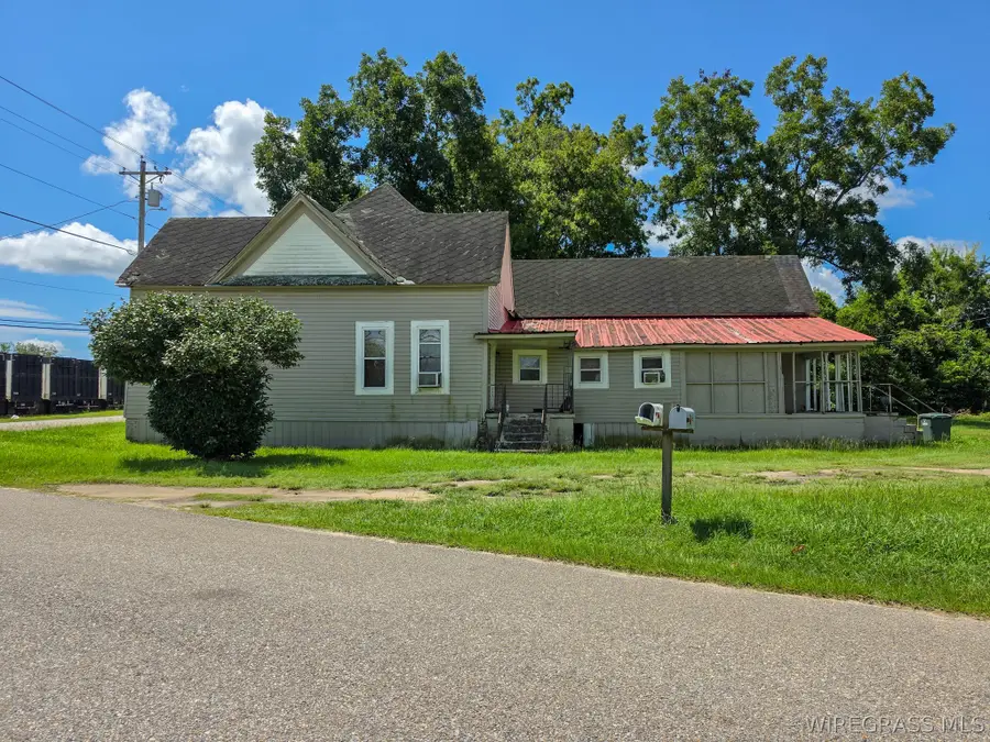 17 N Johnson Street, Samson, AL 36477 - #2