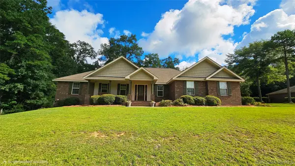 569 Horseshoe Bend Drive, Ozark, AL 36360
