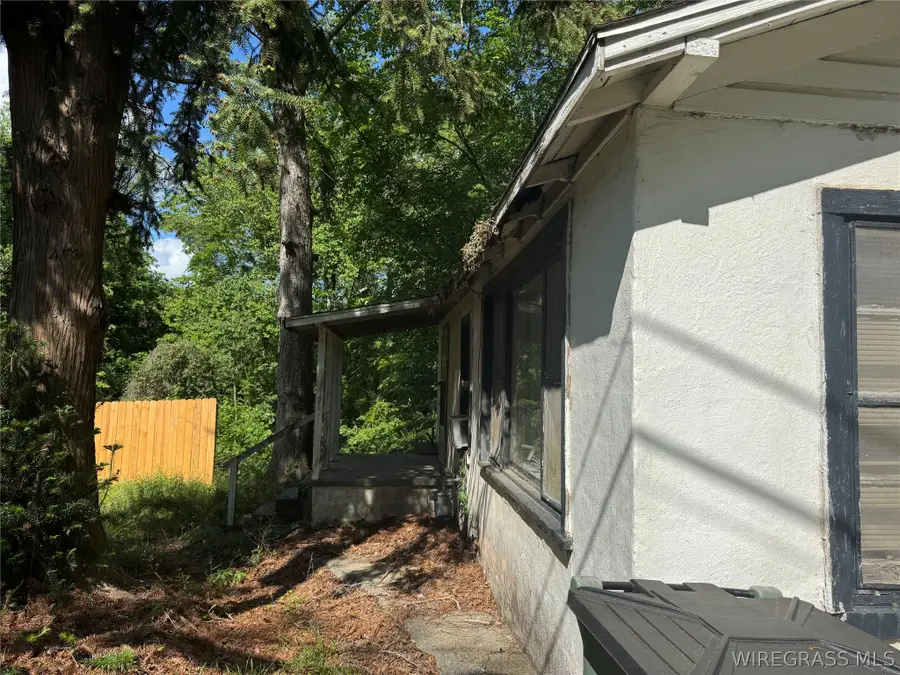 580 Boykin Avenue, Ozark, AL 36360 - #2