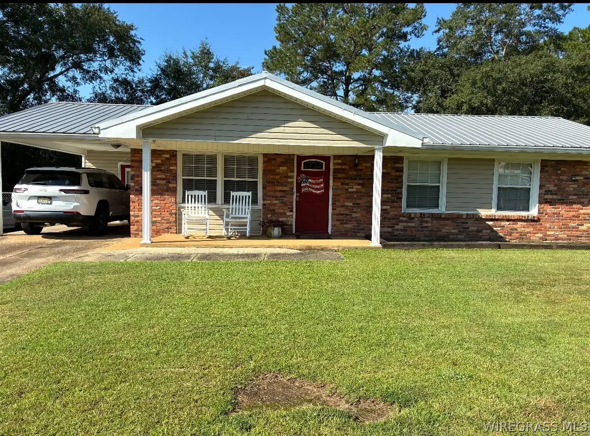 912 E Roy Parker Road, Ozark, AL 36360 - #1