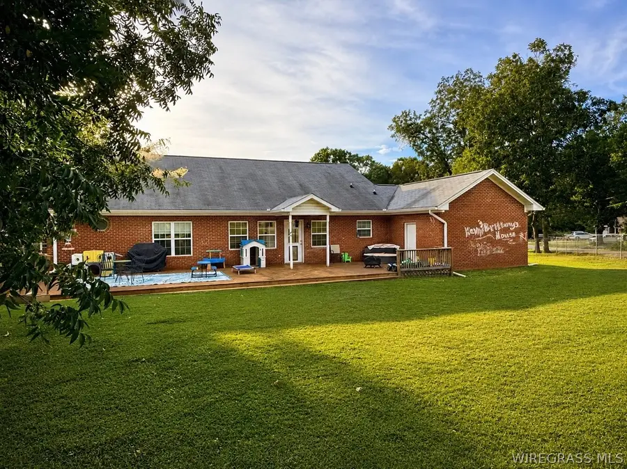209 Mcgowan Street E, New Brockton, AL 36351 - #3