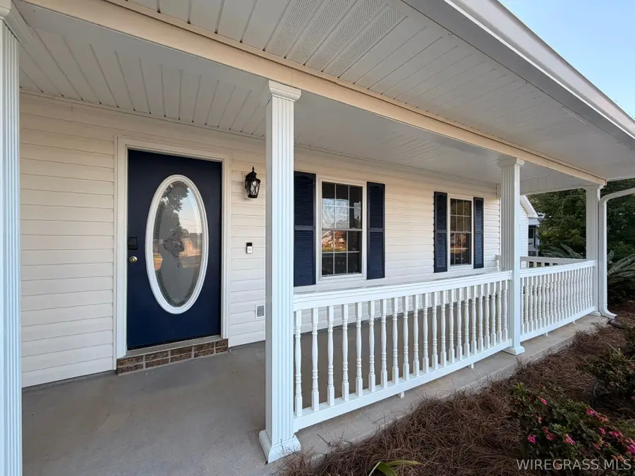 112 Courtland Drive, Enterprise, AL 36330 - #3