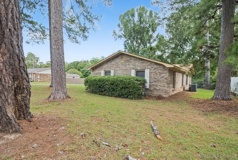 1108 Northfield Circle, Dothan, AL 36303 - #2