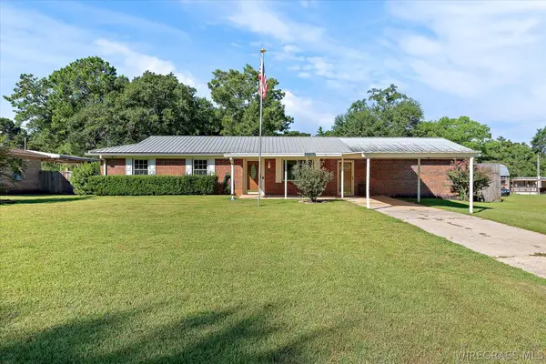594 Troy Edmundson Road, Daleville, AL 36322