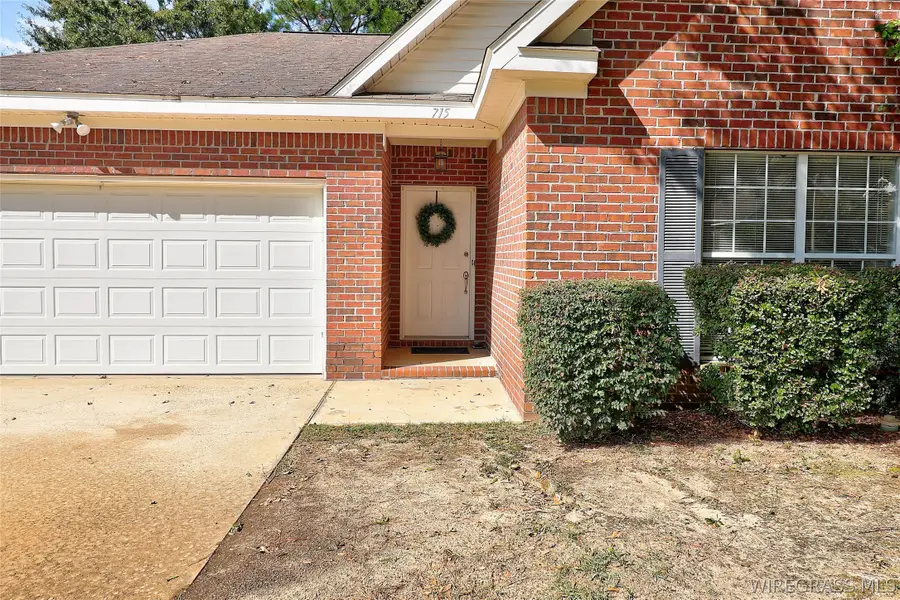 715 Frankfort Drive, Dothan, AL 36305 - #2