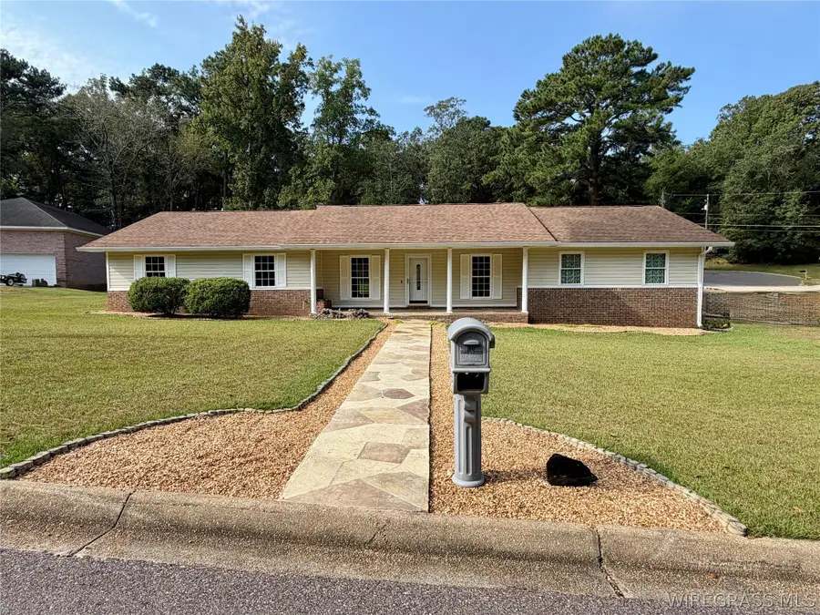 411 Navaho Street, Enterprise, AL 36330 - #2