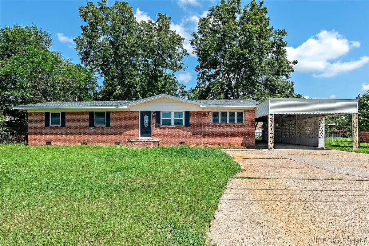 702 W Jernigan Avenue, Geneva, AL 36340 - #1