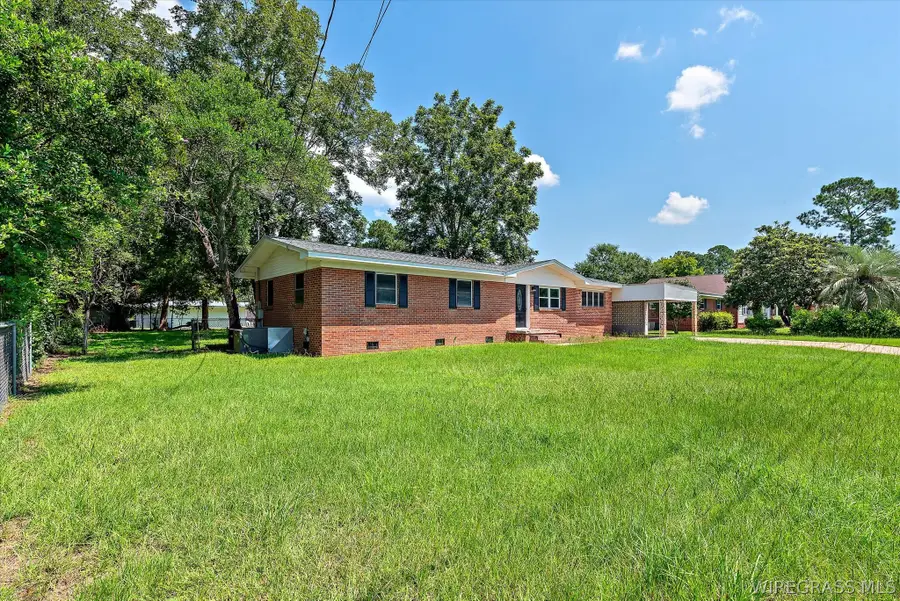 702 W Jernigan Avenue, Geneva, AL 36340 - #3