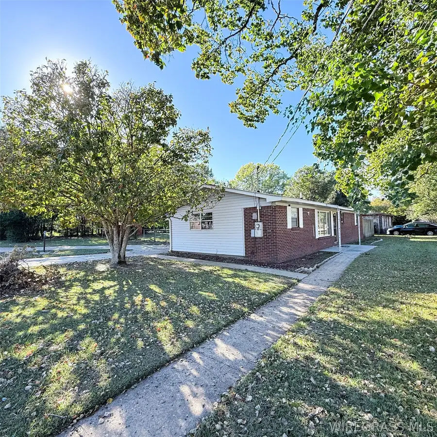 618 E Mckinnon Street, New Brockton, AL 36351 - #2