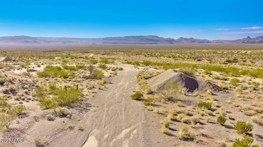 4648 W Sheldon St -- #1 & 2, Golden Valley, AZ 86413 - Image #3