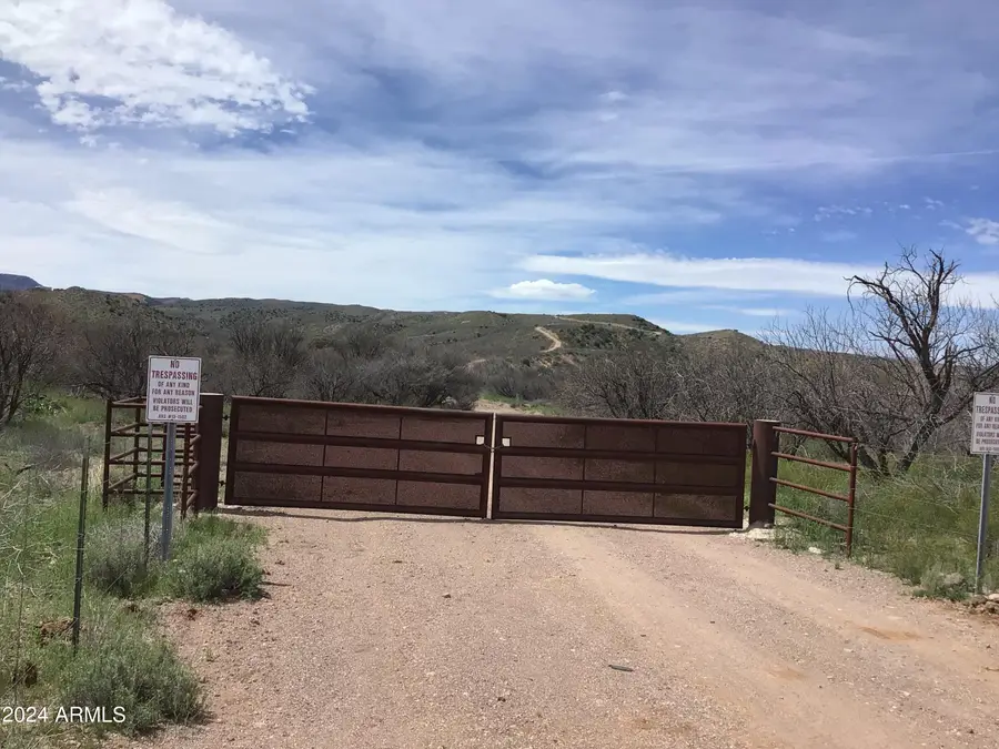 36.52ac S Wagon Team Road #311, Bonita Klondyke, AZ 85643 - Image #2