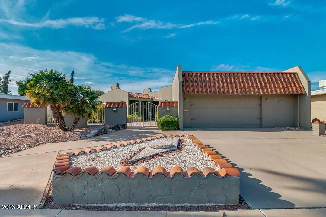 9305 W Briarwood Circle N, Sun City, AZ 85351 - Image #1