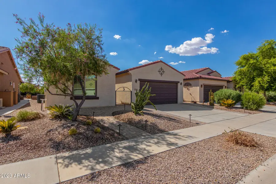 291 N Agua Fria Lane, Casa Grande, AZ 85194 - Image #2