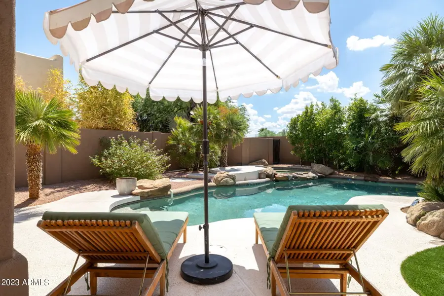 8367 E Cactus Wren Road, Scottsdale, AZ 85250 - Image #2