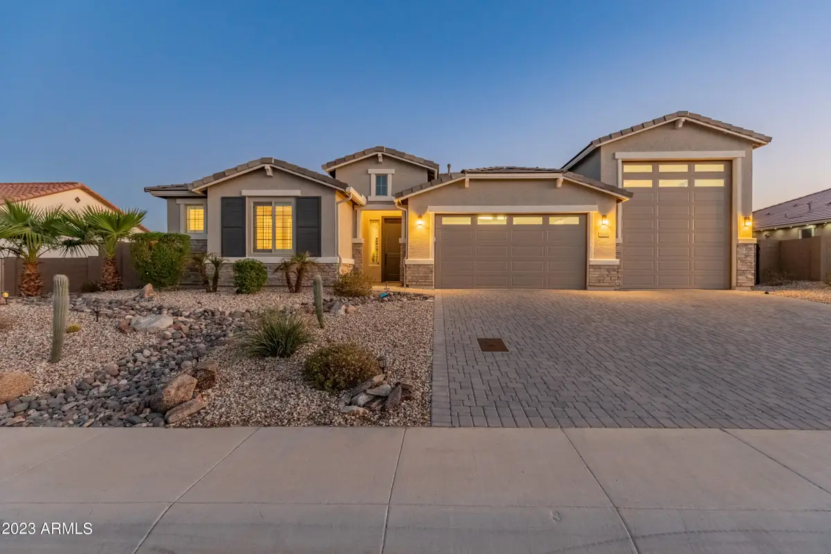 12525 W Mclellan Court, Glendale, AZ 85307 - Image #1