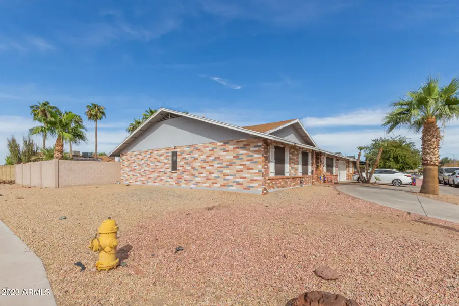 2 E Muriel Drive, Phoenix, AZ 85022 - Image #2