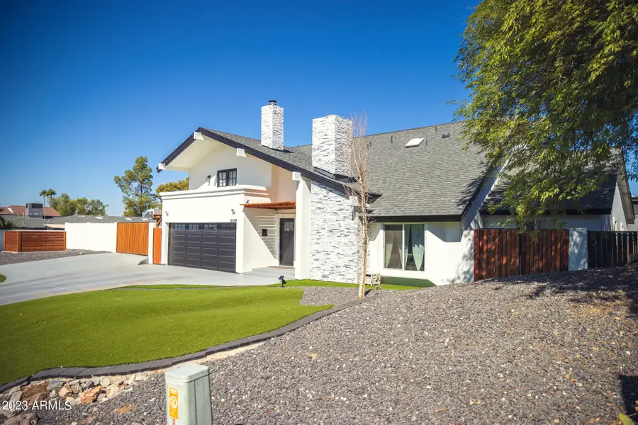 2216 E Myrtle Avenue, Phoenix, AZ 85020 - Image #2